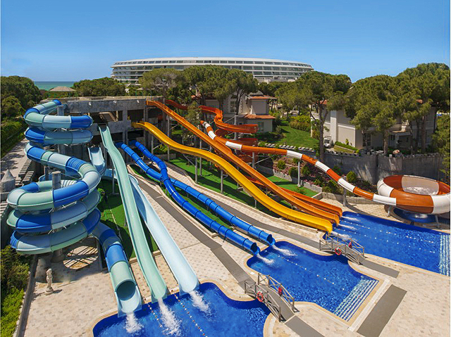 водные горки в отеле Maxx Royal Belek