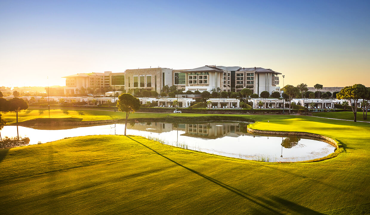 Regnum Carya 5*